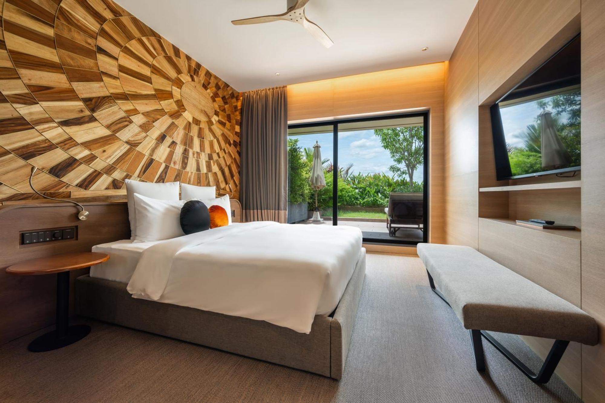 Sun & Moon, Riverside Hotel Phnom Penh Extérieur photo