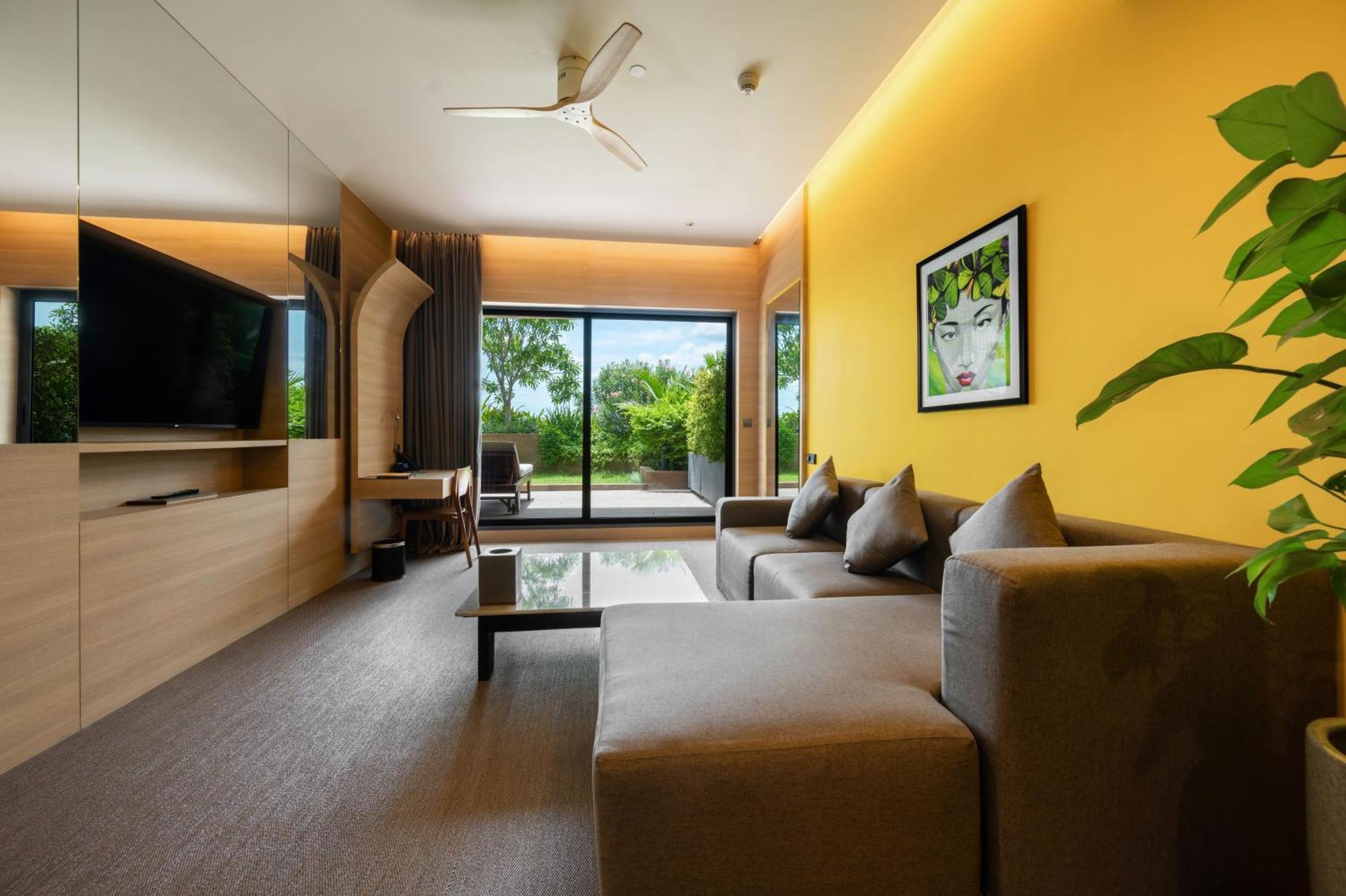 Sun & Moon, Riverside Hotel Phnom Penh Extérieur photo
